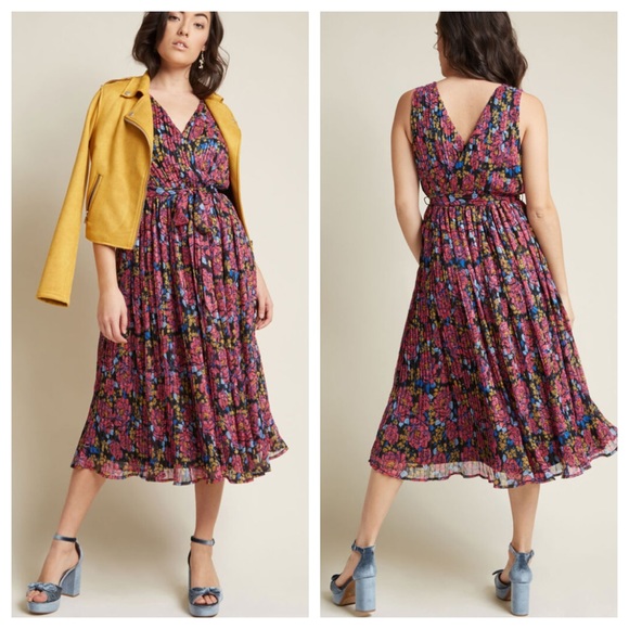 Modcloth Dresses & Skirts - ModCloth Chiffon Midi Dress with All-Over Pleats